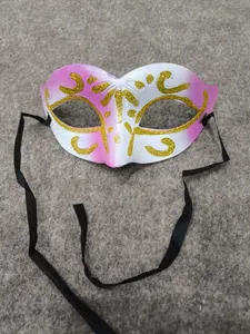 تجریه خرید ماسک ایفای نقش مدل اکلیلی کد OW1