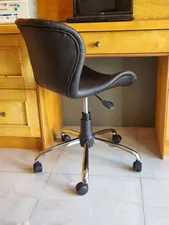 تجریه خرید صندلی اداری لیدوما مدل  L820_TKB