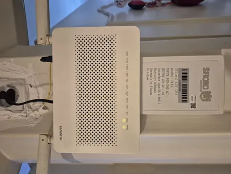 یو پی اس مودم و دوربین مداربسته اسفیورد مدل U112 ظرفیت 12 ولت آمپر