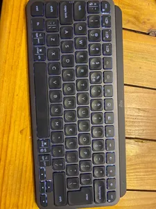 تجریه خرید کیبورد لاجیتک مدل MX KEYS MINI