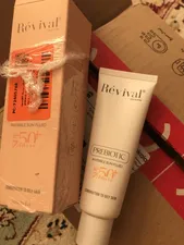 تجریه خرید کرم ضد آفتاب بی‌رنگ کلکسیون رویوال، spf 50، مدل prebiotic، ‌مناسب پوست‌های چرب و مختلط با حجم 50 میلی‌لیتر، محافظت‌کننده در برابر اشعه‌های UVA و PA ،UVB+++، ضد جوش و آکنه، دارای فرمولاسیون آنتی اکسیدان، نیاسینامید و ویتامین E، با ماندگاری 5 ساعته