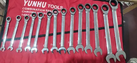 آچار یکسر تخت و یکسر رینگی جغجغه ای یونها تولز مدل YUNHU - 200 مجموعه 14 عددی