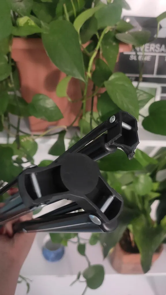 سه پایه نگهدارنده گوشی موبایل زومی مدل Cell Phone Stand