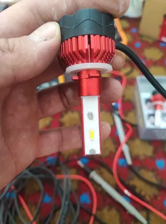 هدلایت لامپ خودرو ایکس تریم مدل X3 پایه 880 بسته دو عددی