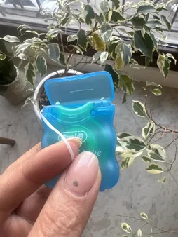 نخ دندان اورال-بی مدل Satin