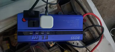 مبدل برق خودرو باس مدل BS123 TYN254-3 ظرفیت 3000 وات