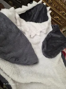 تجریه خرید پتو مدل کوسه ای سایز 200x75 سانتی متر