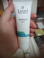 تجریه خرید کرم مرطوب کننده لایسل مدل Hydrasel Light حجم 50 میلی لیتر