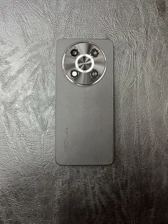 گوشی موبایل وکال مدل V2 Lite دو سیم کارت ظرفیت 128 گیگابایت و رم 4 گیگابایت