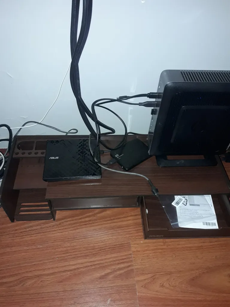 پایه نگهدارنده مانیتور سایان هوم مدل keeper A