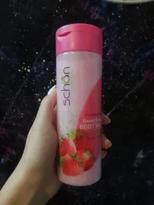 تجریه خرید شامپو بدن شون مدل Strawberry And Milk حجم 300 میلی لیتر