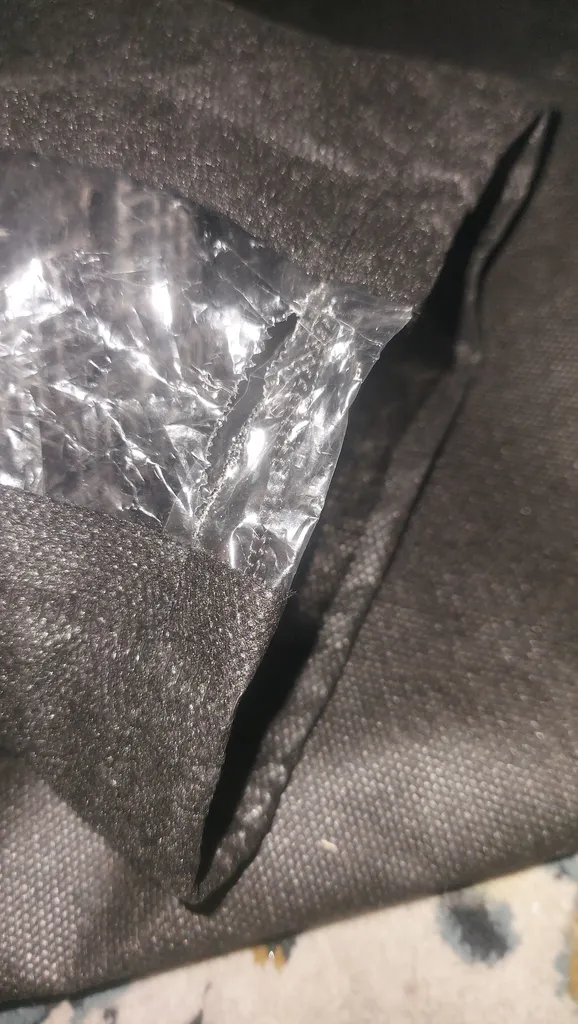 میز و صندلی تاشو سفری 4 نفره مدل  فوم دار 9 فنره کد APD بسته 5 عددی