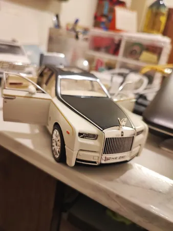 ماکت ماشین چه ژی  طرح رولز رویز