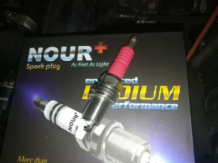 شمع خودرو شمع نور مدل FR8DI30 بسته 4 عددی