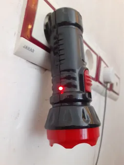 چراغ قوه دستی ویداسی مدل WD-9936