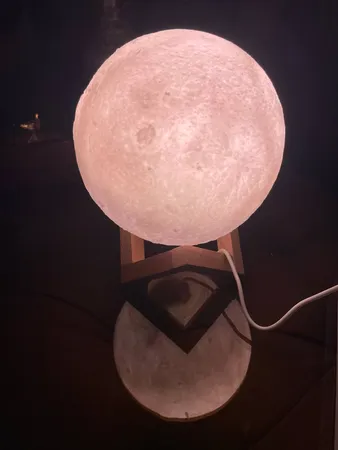 چراغ رومیزی  طرح کره ماه مدل medium