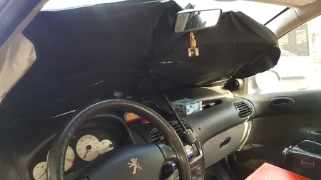 آفتابگیر خودرو مدل چتری