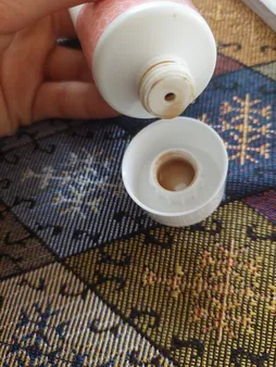 ژل روشن کننده پوست بدن سروینا مدل Lightening حجم 75 میلی لیتر