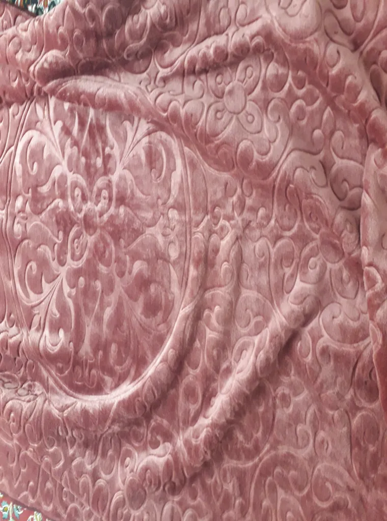 پتو 1 نفر گلبافت مدل 001 سایز 220x160x2 سانتی‌متر