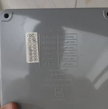 محافظ ولتاژ تیراژه مدل M106