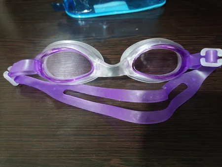 عینک شنا مدل کیفی 1600