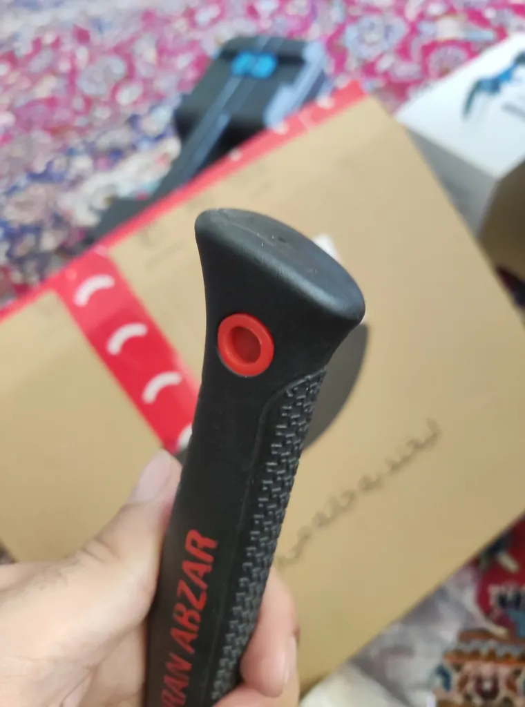 چکش 
ایران ابزار مدل مهندسی کد YP-IRANABZAR-300GR  با وزن 490 گرم