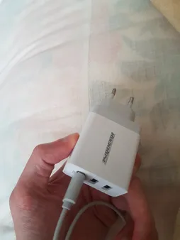 شارژر دیواری راک رز مدل Casa Q3