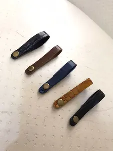 تجریه خرید جاشمعی چرم عطارد مدل W01 مجموعه 5 عددی