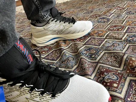 کفش مخصوص دویدن میزانو مدل WAVE RIDER26