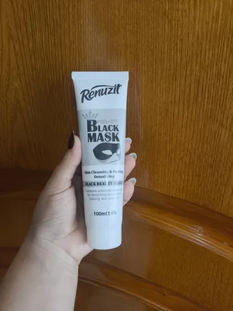 ماسک صورت رینوزیت مدل carbon active حجم 100 میلی لیتر