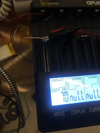 باتری لیتیوم پلیمر مدل 402030DM ظرفیت 300 میلی آمپر ساعت