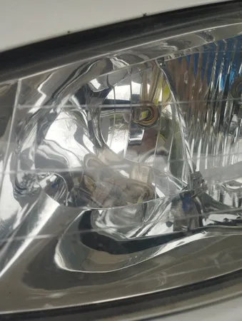 لامپ هدلایت خودرو مدل D9H7 بسته 2 عددی