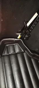 تجریه خرید کفپوش سه بعدی صندوق لاستیک گیلان مناسب برای رنو ال 90