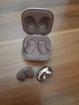 هدفون بلوتوثی سامسونگ مدل Galaxy Buds Live