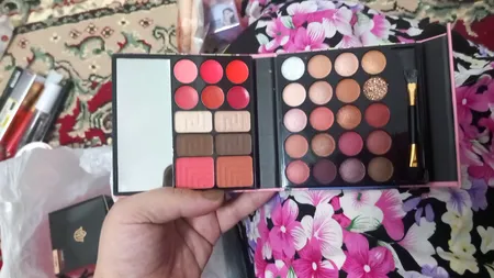 پالت آرایش صورت انی لیدی مدل یونیکورن ستاره