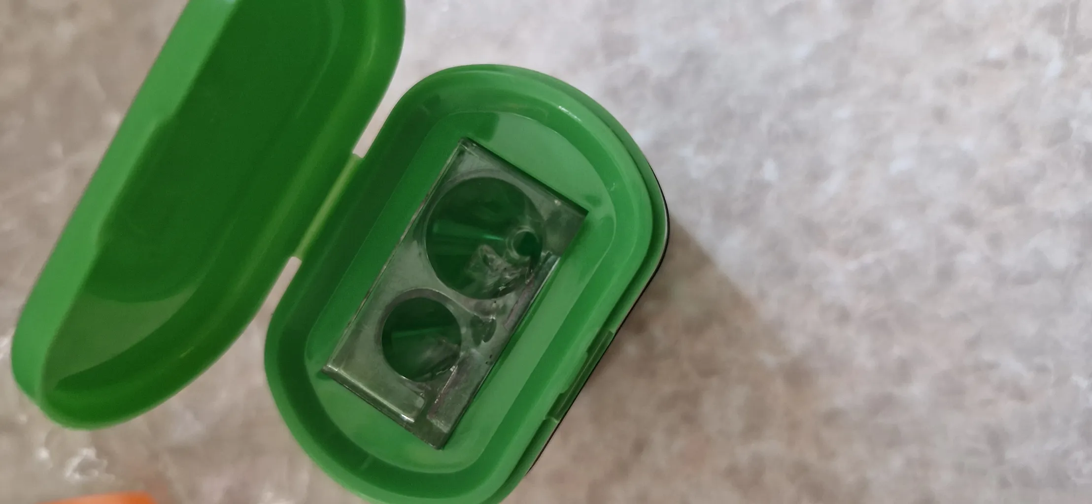 تراش پیکاسو مدل مخزن دار طرح SH107