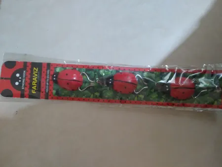 قلاب آویز حوله طرح کفشدوزک بسته 3 عددی