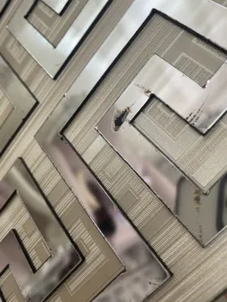 اینه دکوراتیو پدیده پلاس مدل ورساچ کد11