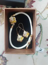 تجریه خرید گوشواره طلا 18 عیار زنانه ناریا مدل AZ-02