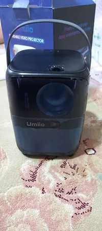 ویدئو پروژکتور یومیو مدل umiio Q2