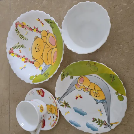 سرویس غذاخوری 5 کودک پارس اپال طرح خرس کد 759