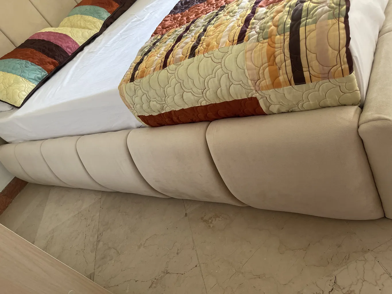 تخت خواب دو نفره کد DR 4661 سایز 200x160 سانتی متر