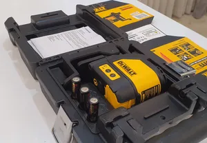 تجریه خرید تراز لیزری دیوالت مدل DW088K-XJ