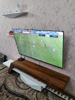 میز تلویزيون راهپود مدل آفتابگردان به همراه طبقه دیواری