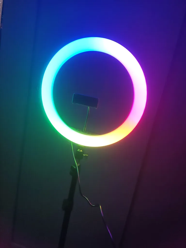 رینگ لایت مدل MJ33-RGB