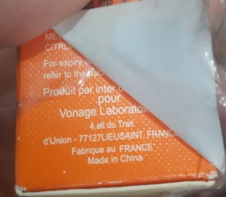 کرم ضد آفتاب رنگی الارو سری Foundation Effect SPF30 مدل High Protection مناسب پوست های چرب تحت لیسانس حجم 40 میلی‌لیتر