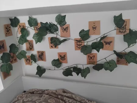 گل مصنوعی مدل ریسه برگ طرح انگور کد PAL-3030