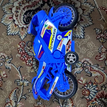 اسباب بازی موتورسیکلت مدل سوزوکی اسپرت