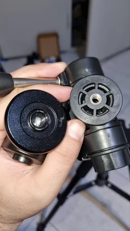 سه پایه دوربین زومی مدل Q222T Portable
