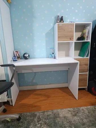 میز تحریر مدل کتابخانه دار